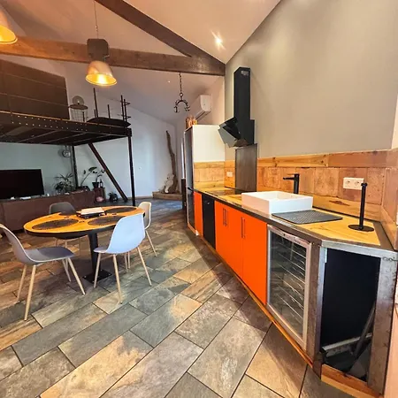 Maison Chaleureuse Entre Terre Et Mer.